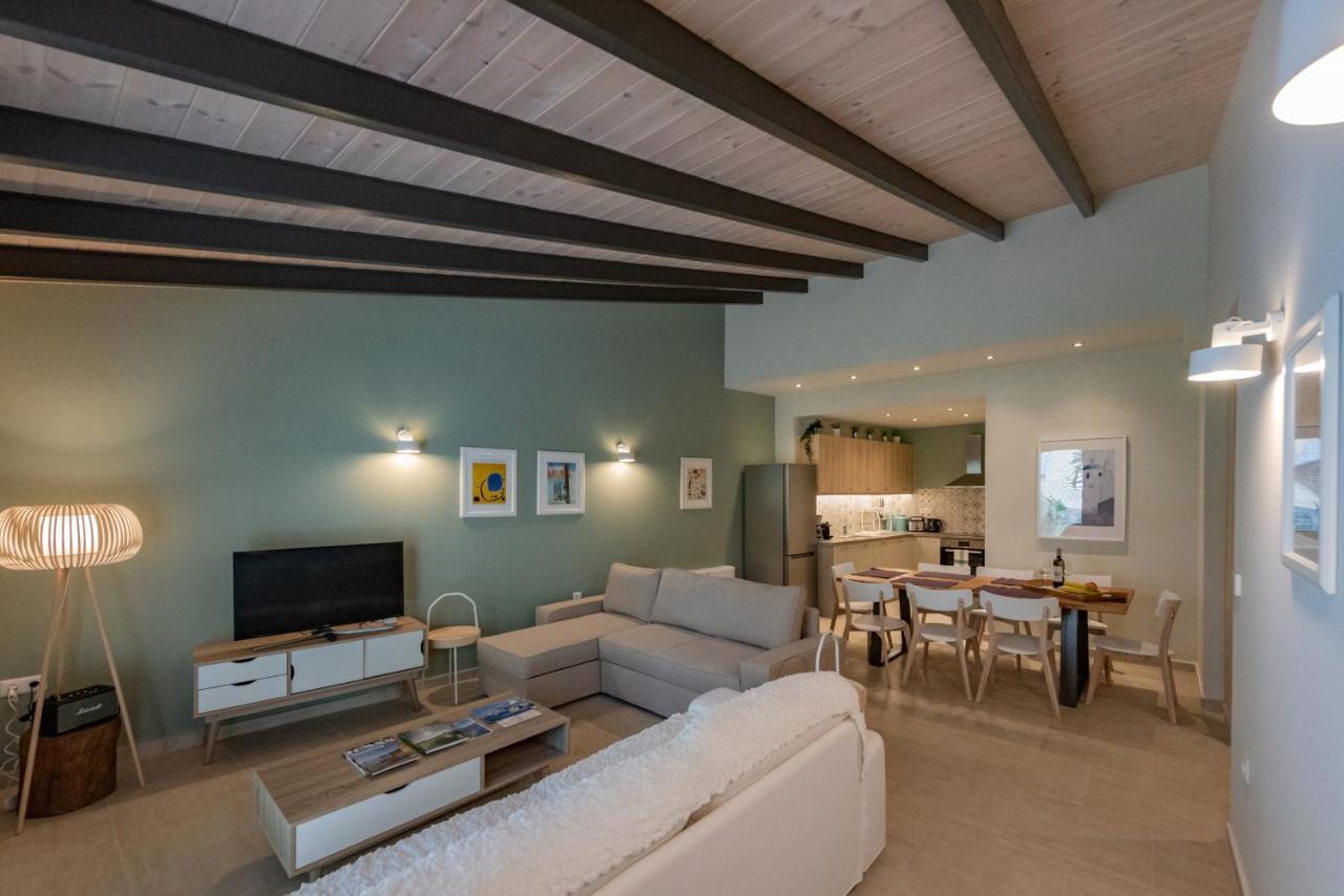 Linas Home - Kalamata Mediterranean Villas Ngoại thất bức ảnh